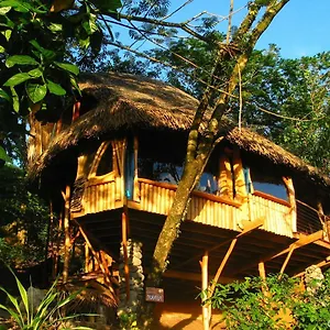 Gasthof Vanira, Teahupoo